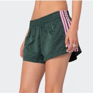 Edikted Track Shorts Sporty Chic Urban Streetwear Sporty Cool Summer Energy A7